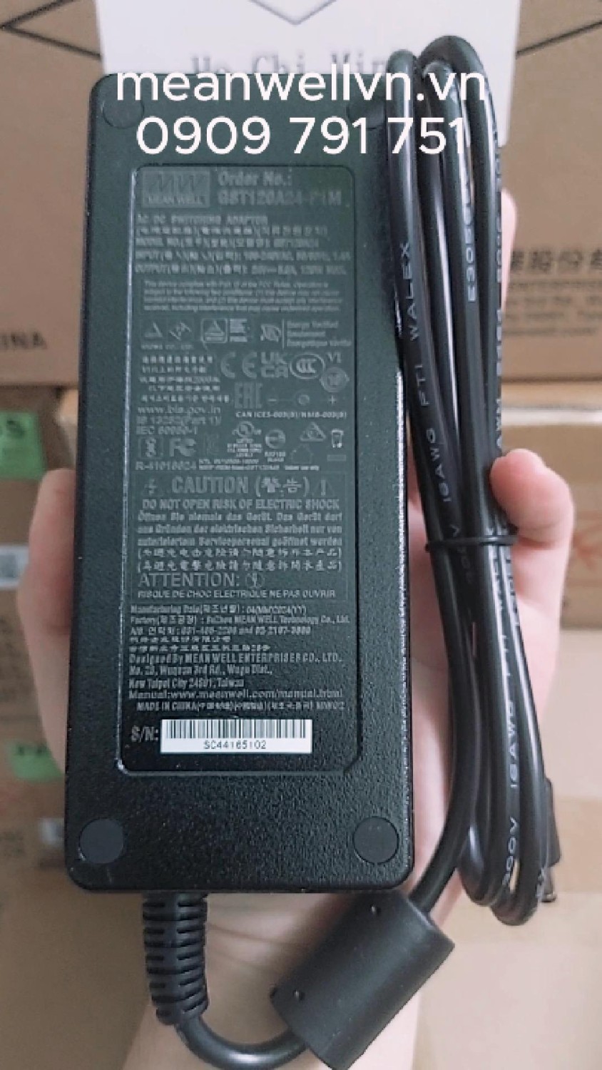 Nguồn Mean Well GST120A24-P1M